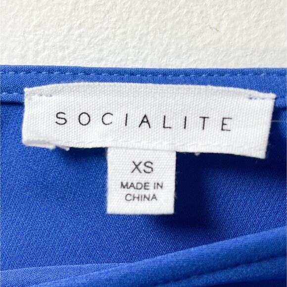 Socialite NWOT Royal Blue Surplice V Neck Short Sleeve Jumpsuit Size XS - Picture 5 of 6